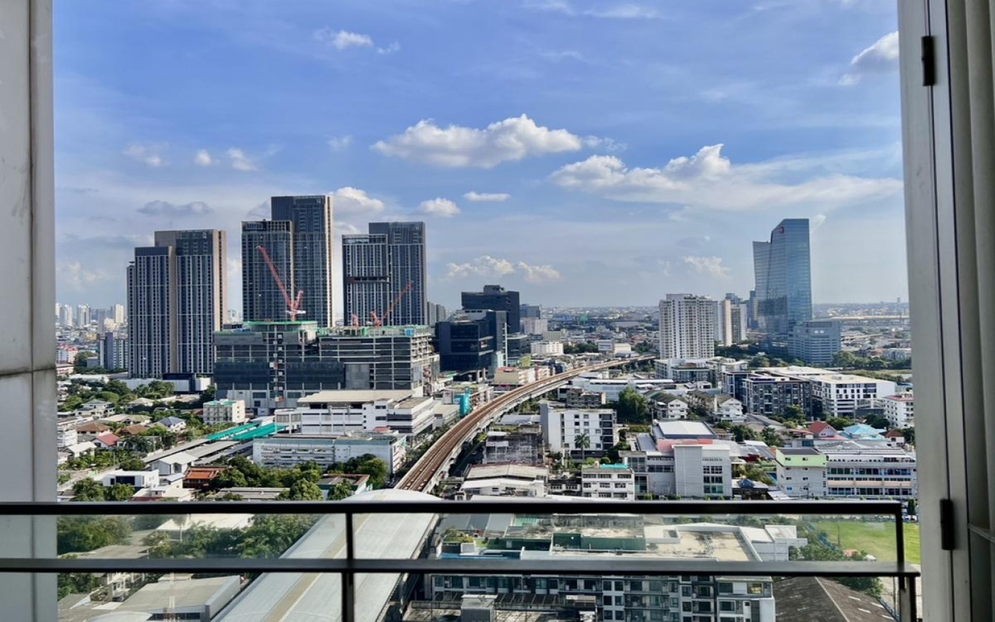 The Room Sukhumvit Bts Punwithi