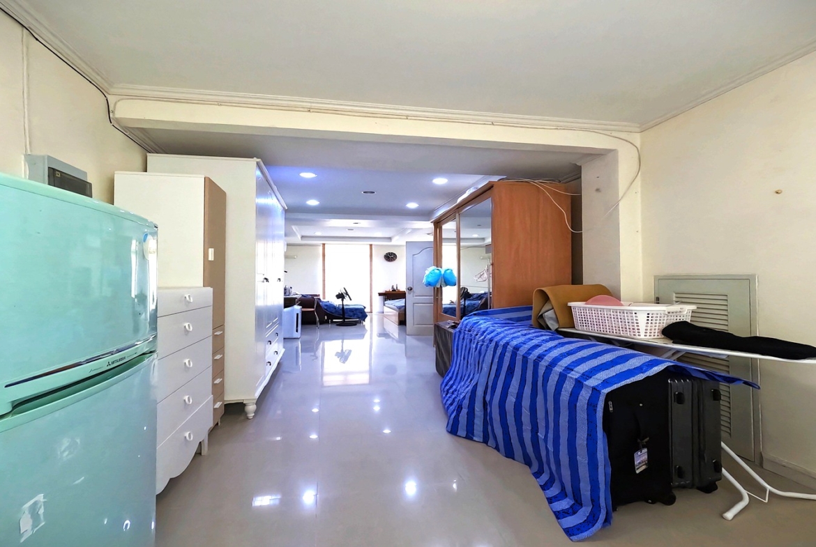 ทาวน์โฮม หมู่บ้านอรุณพัฒน์ พระราม 3-สาธุประดิษฐ์