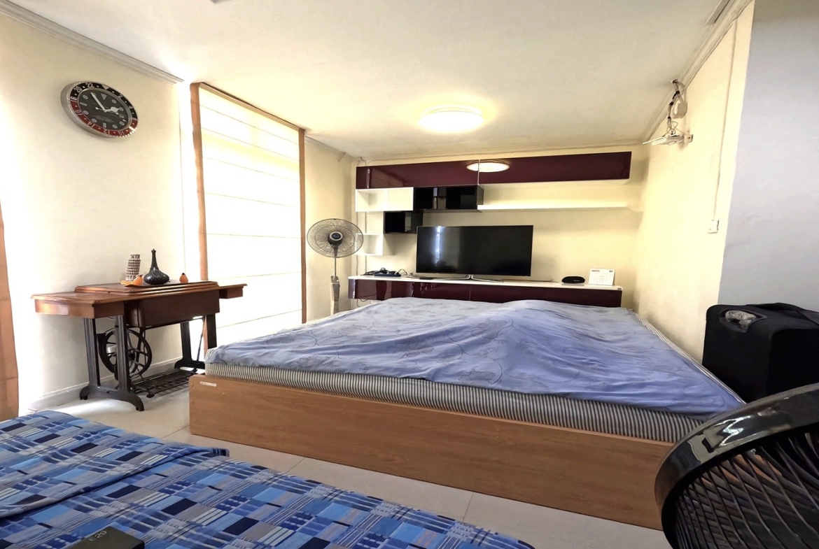 ทาวน์โฮม หมู่บ้านอรุณพัฒน์ พระราม 3-สาธุประดิษฐ์