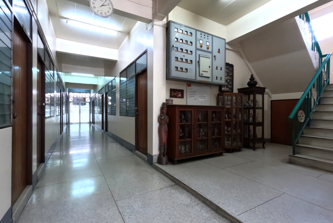 พัชรอพาร์ทเม้นท์ ประชาราษฎร์ สาย1 ซ.32