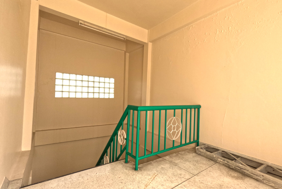 พัชรอพาร์ทเม้นท์ ประชาราษฎร์ สาย1 ซ.32