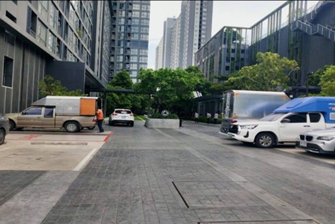 คอนโด เดอะไลน์ วงศ์สว่าง