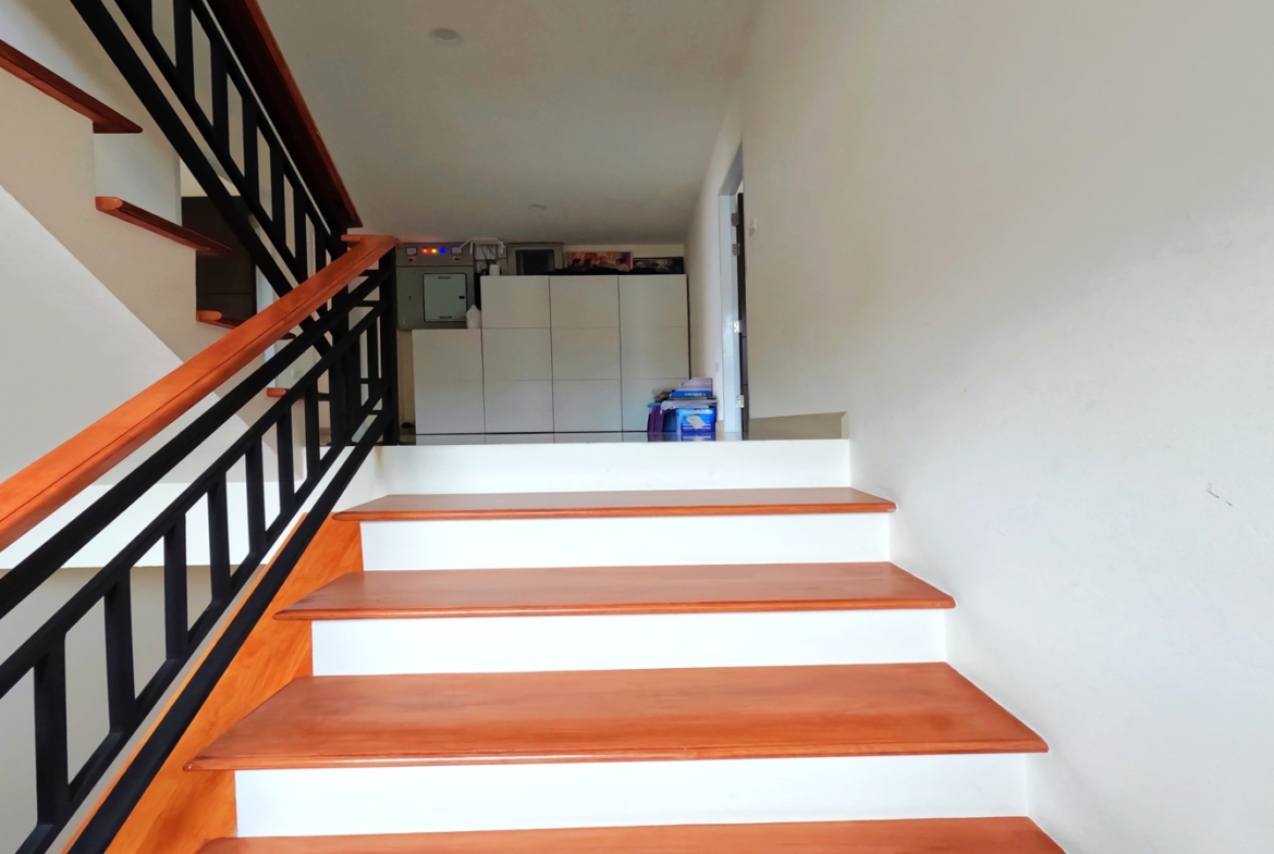 บ้านอิ่มอัมพร2 -66.1ตรว. หลังมุมใกล้ BtsและMrtบางหว้า