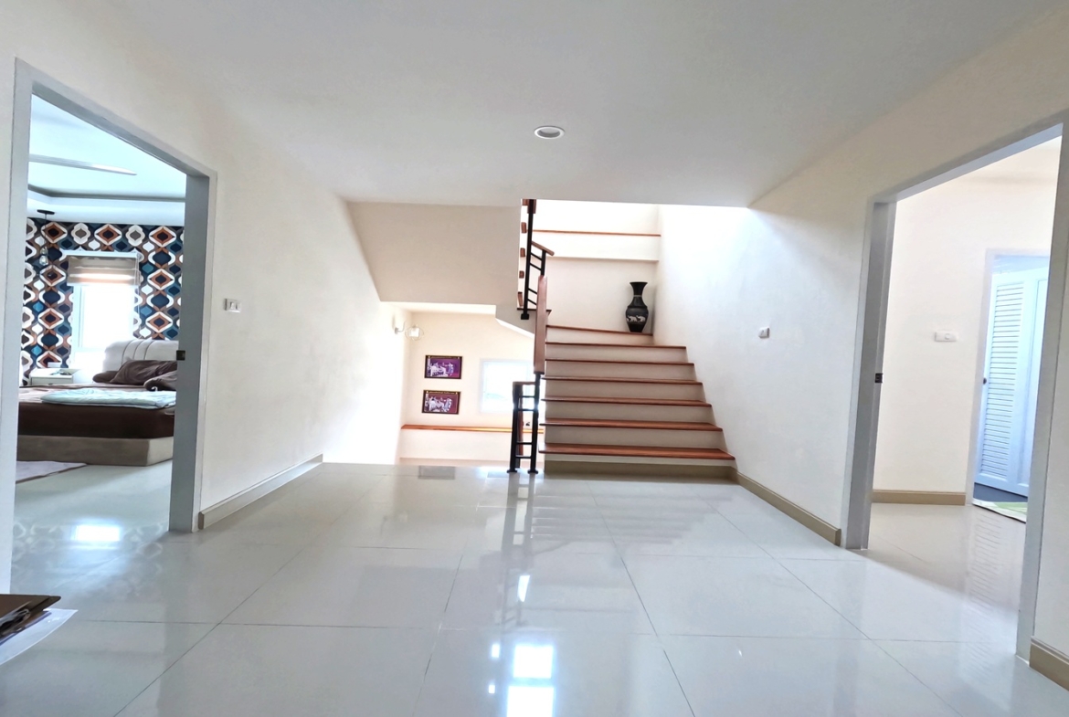 บ้านอิ่มอัมพร2 -66.1ตรว. หลังมุมใกล้ BtsและMrtบางหว้า