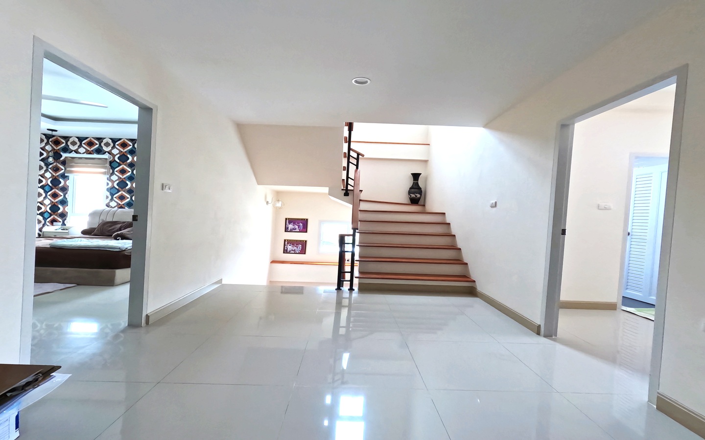 บ้านอิ่มอัมพร2 บ้านอิ่มอัมพร2 -66.1ตรว. หลังมุมใกล้ BtsและMrtบางหว้า