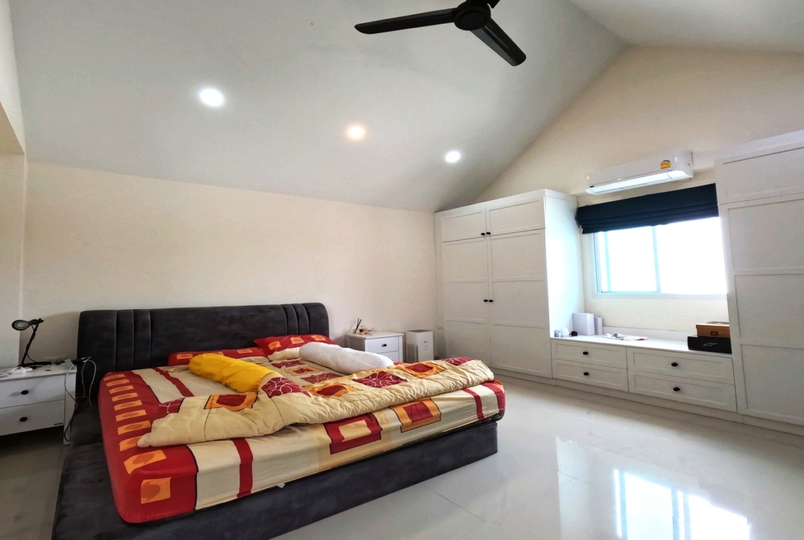 บ้านอิ่มอัมพร2 -66.1ตรว. หลังมุมใกล้ BtsและMrtบางหว้า