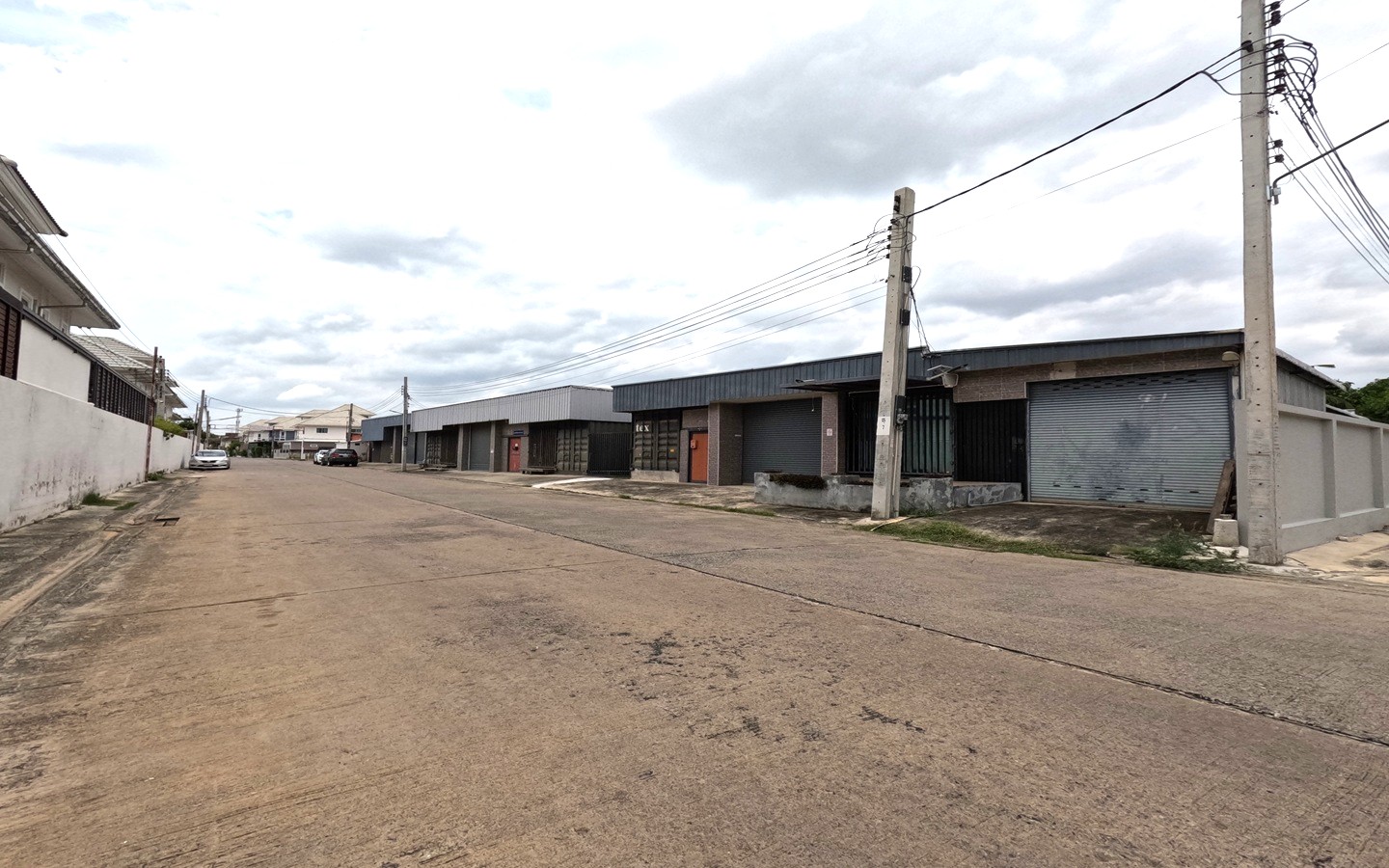 บ้านอิ่มอัมพร2 บ้านอิ่มอัมพร2 -66.1ตรว. หลังมุมใกล้ BtsและMrtบางหว้า