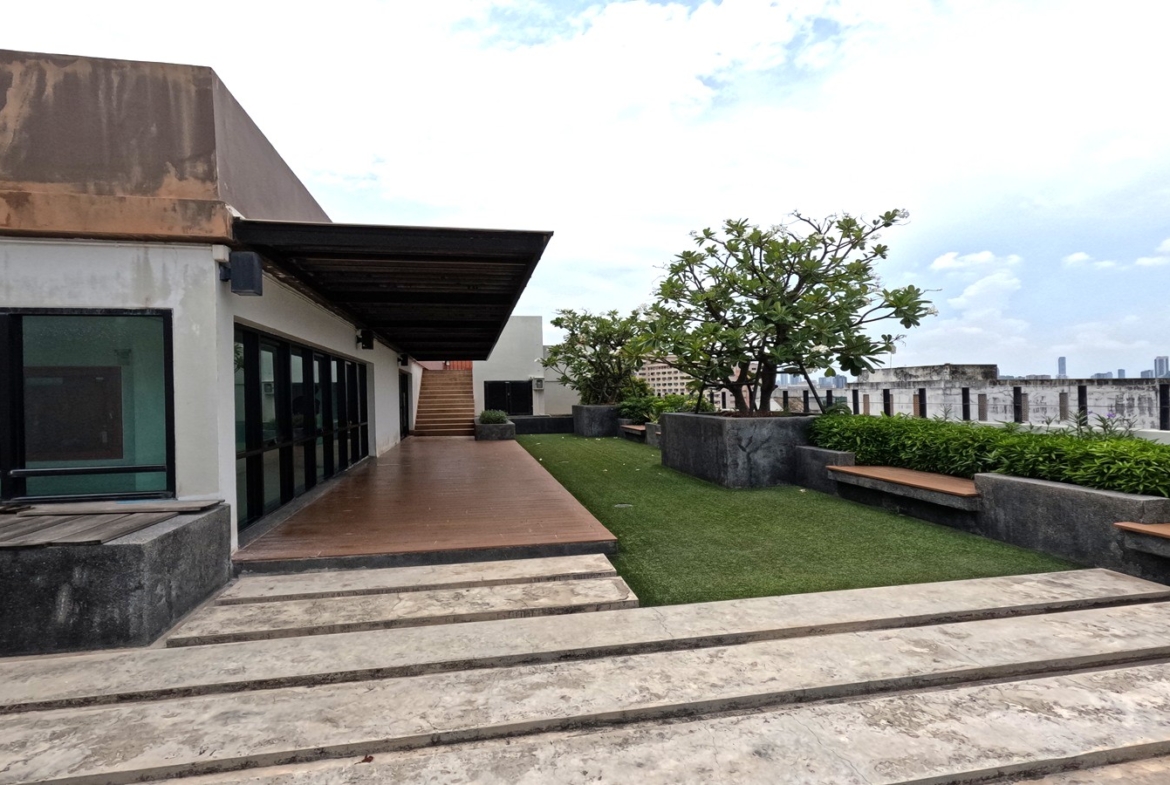 The Estate @ Thapra 29.8sqm.