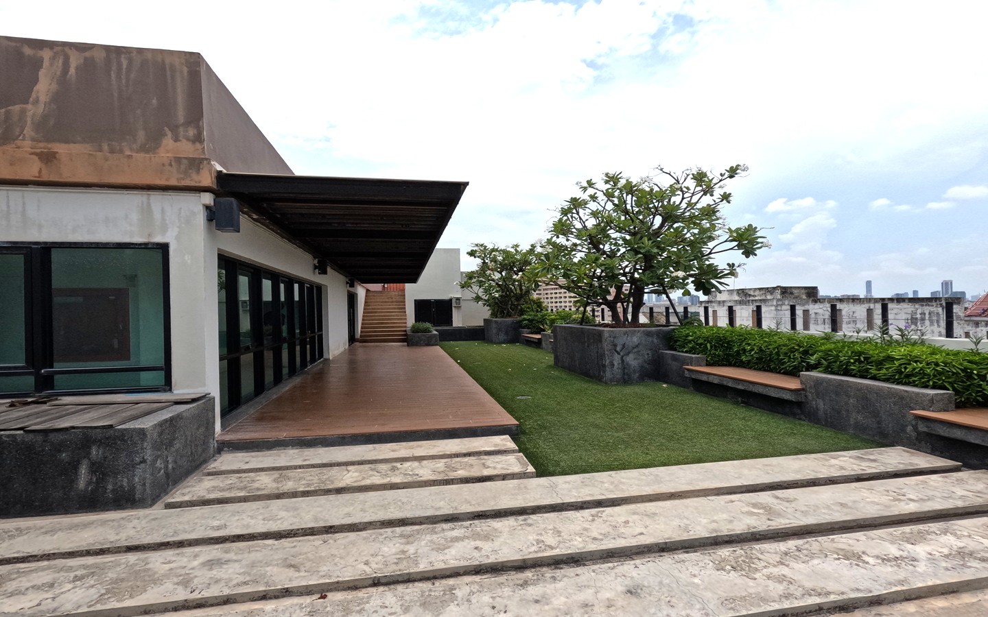 The Estate @ Thapra 29.8sqm.