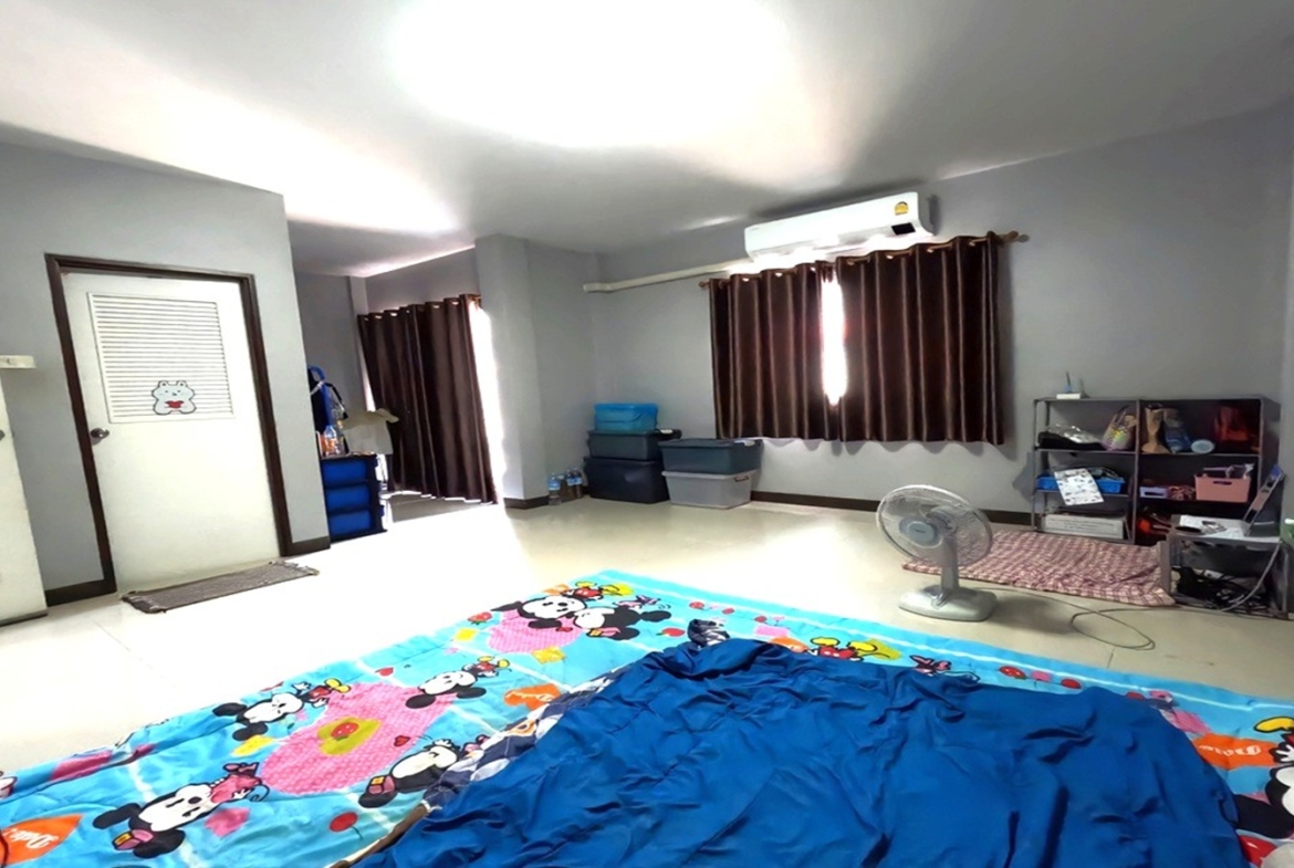 ทาวน์โฮม พระปิ่น12 พุทธสาคร สภาพดี