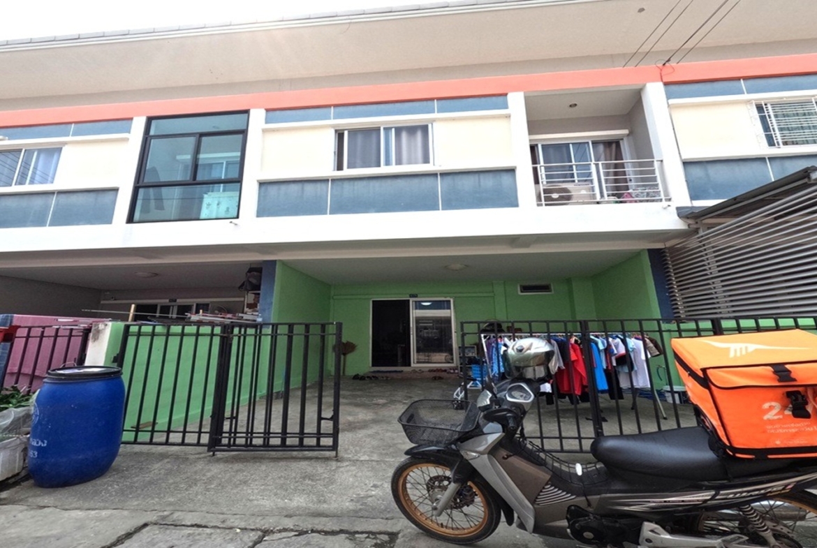 ทาวน์โฮม พระปิ่น12 พุทธสาคร สภาพดี