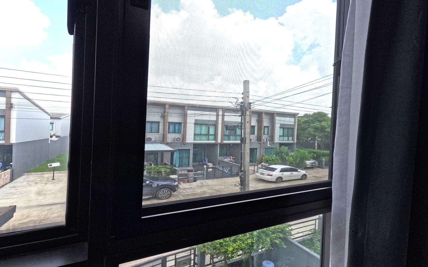 ทาวน์โฮมพลีโน่ พระราม9-กรุงเทพกรีฑา2ตัดใหม่