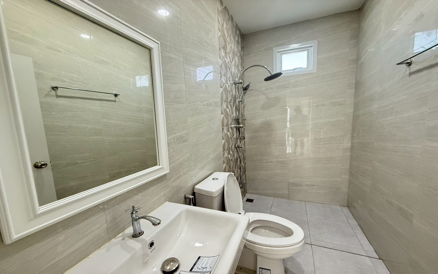 เศรษฐศิริ วิลเลจชะอำ เขาใหญ่ชะอำ ใกล้ทะเลชะอำ เศรษฐศิริ วิลเลจชะอำ เขาใหญ่ชะอำ ใกล้ทะเลชะอำ