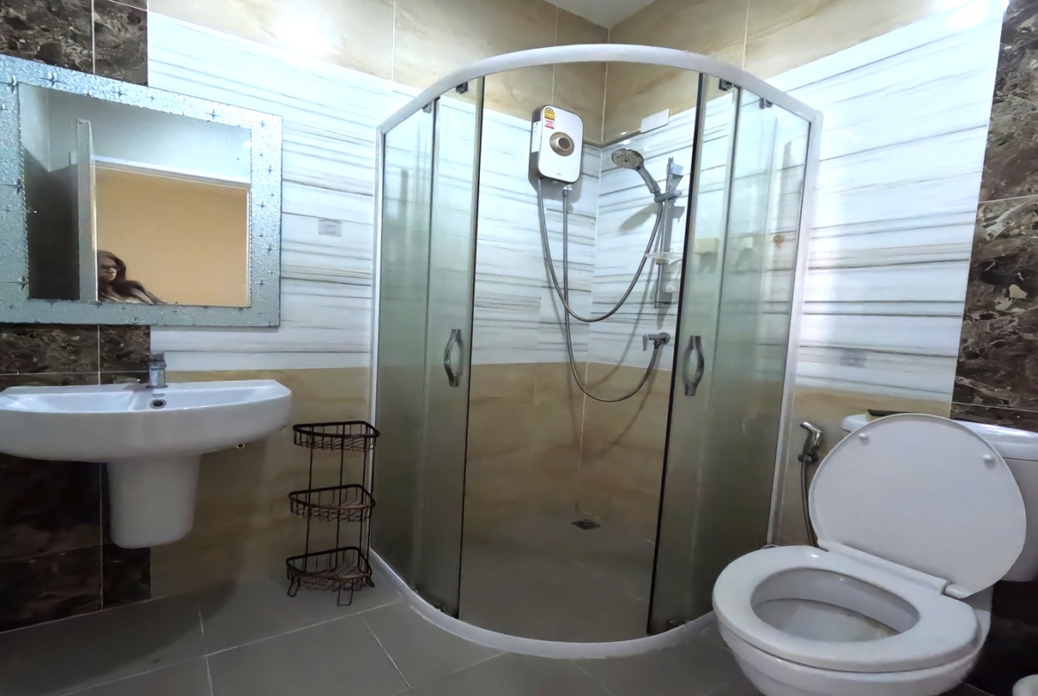 ทาวน์โฮม โกลเด้นทาวน์2 ต่อเติม พร้อมอยู่