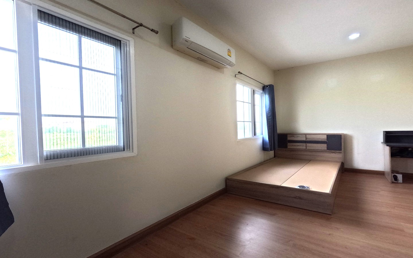 ทาวน์โฮม โกลเด้นทาวน์2 ต่อเติม พร้อมอยู่