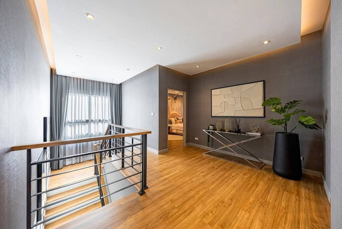 เซนโทร วิภาวดี ภายในซอยช่างอากาศอุทิศ 15/1