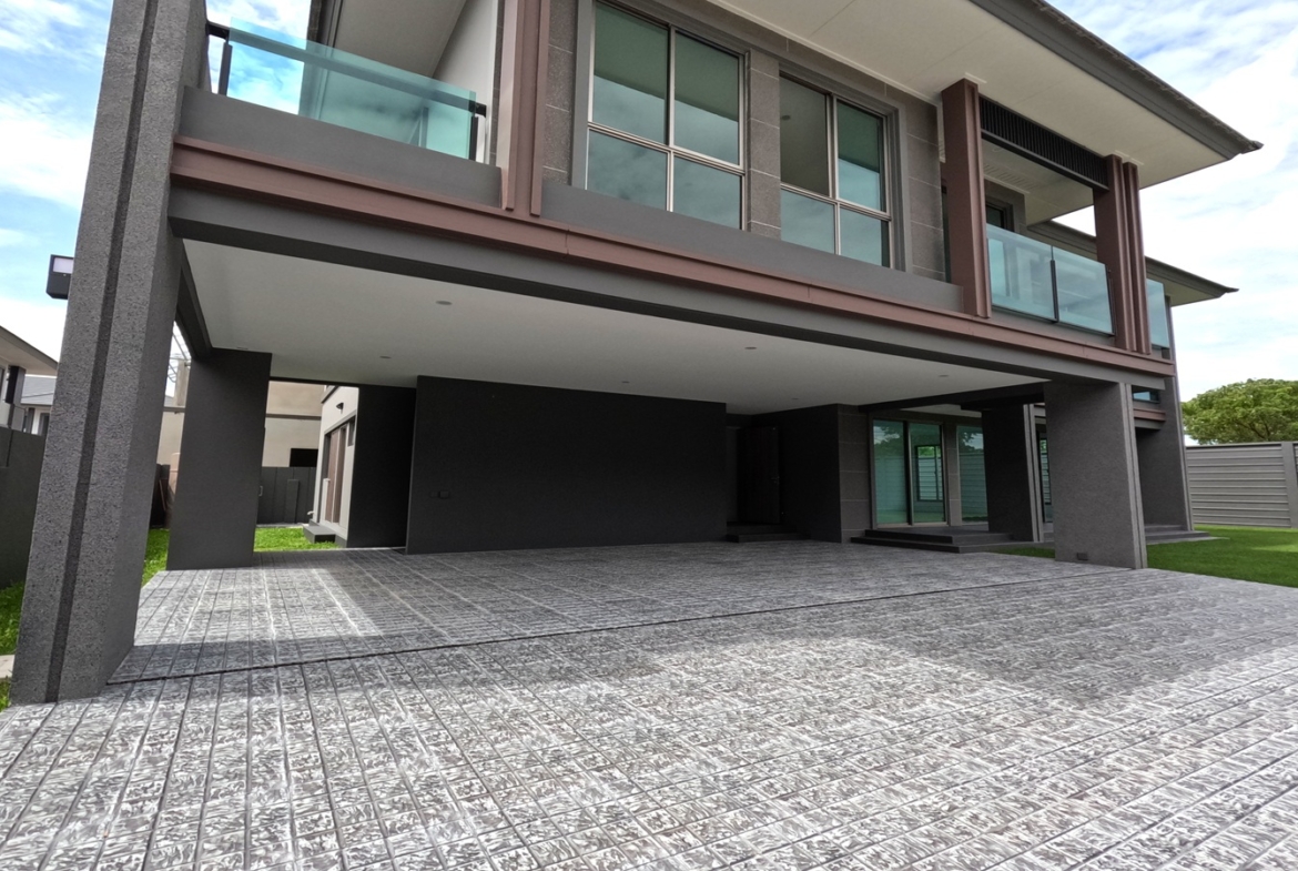 The PalmChaengwattana-Chaiyaphrue2High class